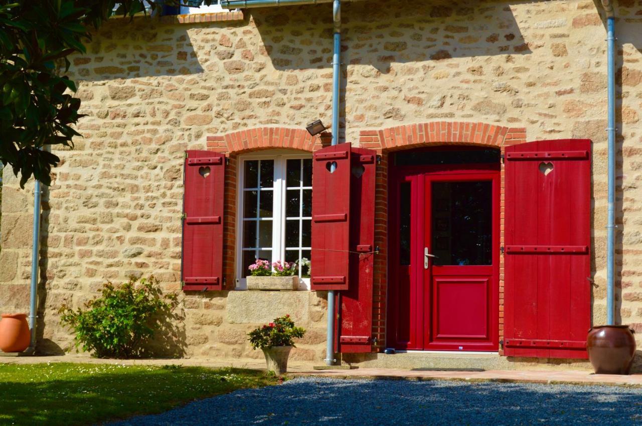La Pichonniere Bed and Breakfast Isigny-le-Buat Buitenkant foto