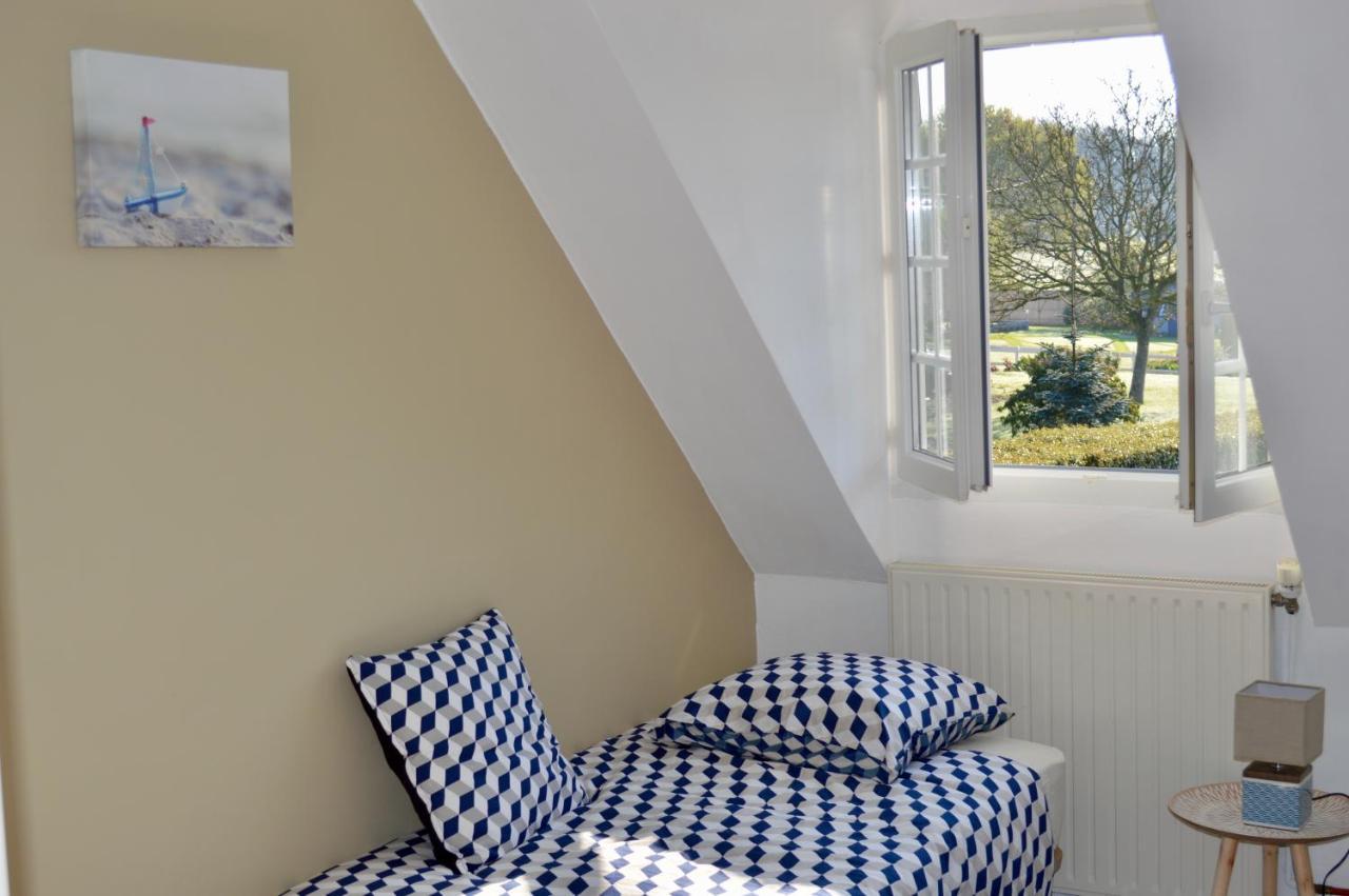 La Pichonniere Bed and Breakfast Isigny-le-Buat Buitenkant foto