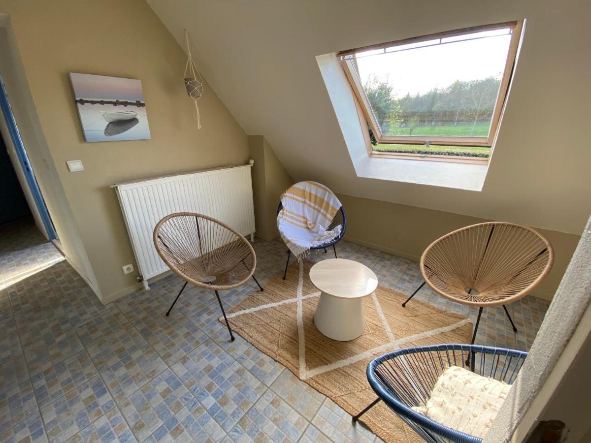 La Pichonniere Bed and Breakfast Isigny-le-Buat Buitenkant foto
